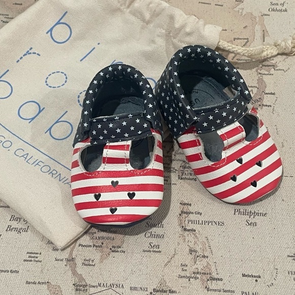Other - 🆕Birdrock Baby Mary Jane Mocs Patriotic Baby moccasin Stars and Stripes Size 4